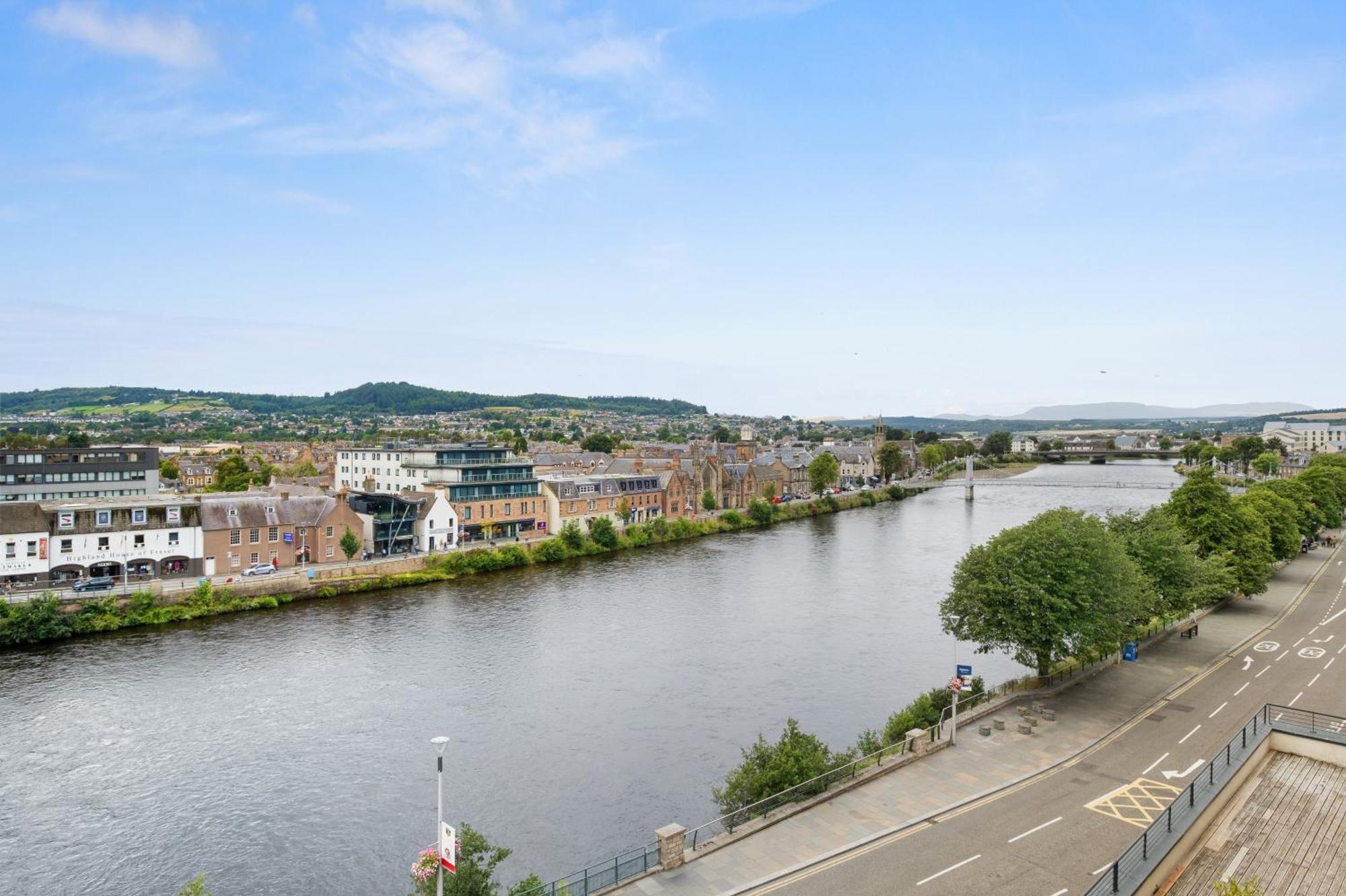 By The Bridge By Toppo Apartment Inverness Exterior photo